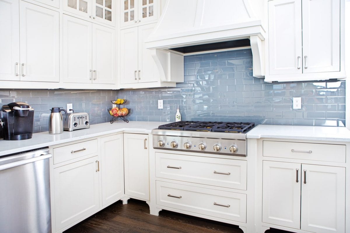 7 Simple Reasons to Update Kitchen Cabinets - All Climate Painting