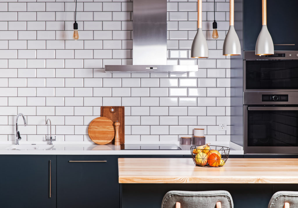 6 Tips for Finding the Right Kitchen Backsplash Tile - All Climate Painting