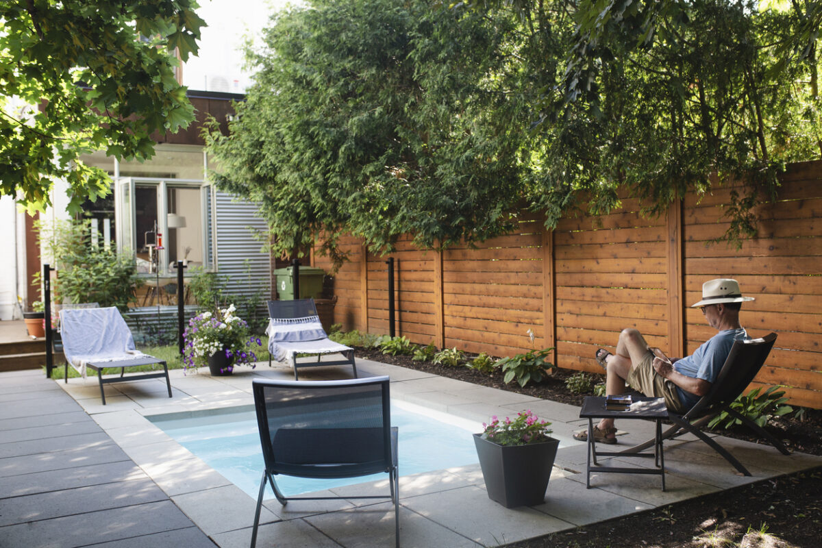 Backyard Fence Ideas to Spruce Up Your Open Space - ACP