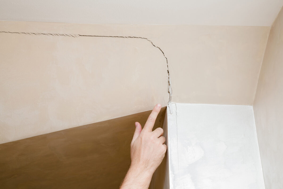 Causes of a Ceiling Crack, When to Call For Repairs - ACP